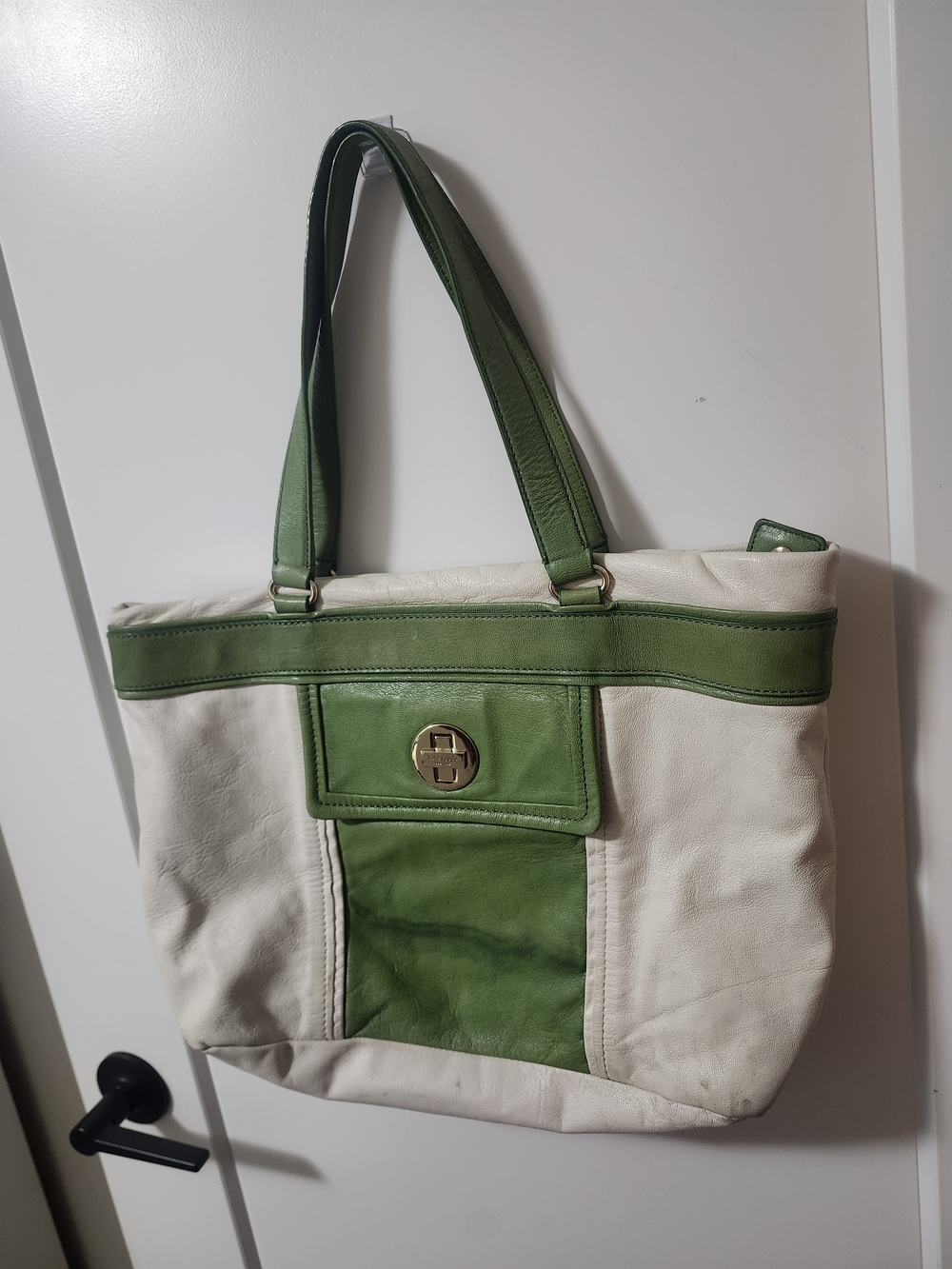 kate spade Cream and Green Leather Shoulder Bag with Turn-Lock